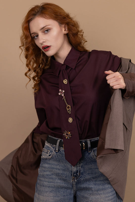 Camicia Rihanna - con cravatta