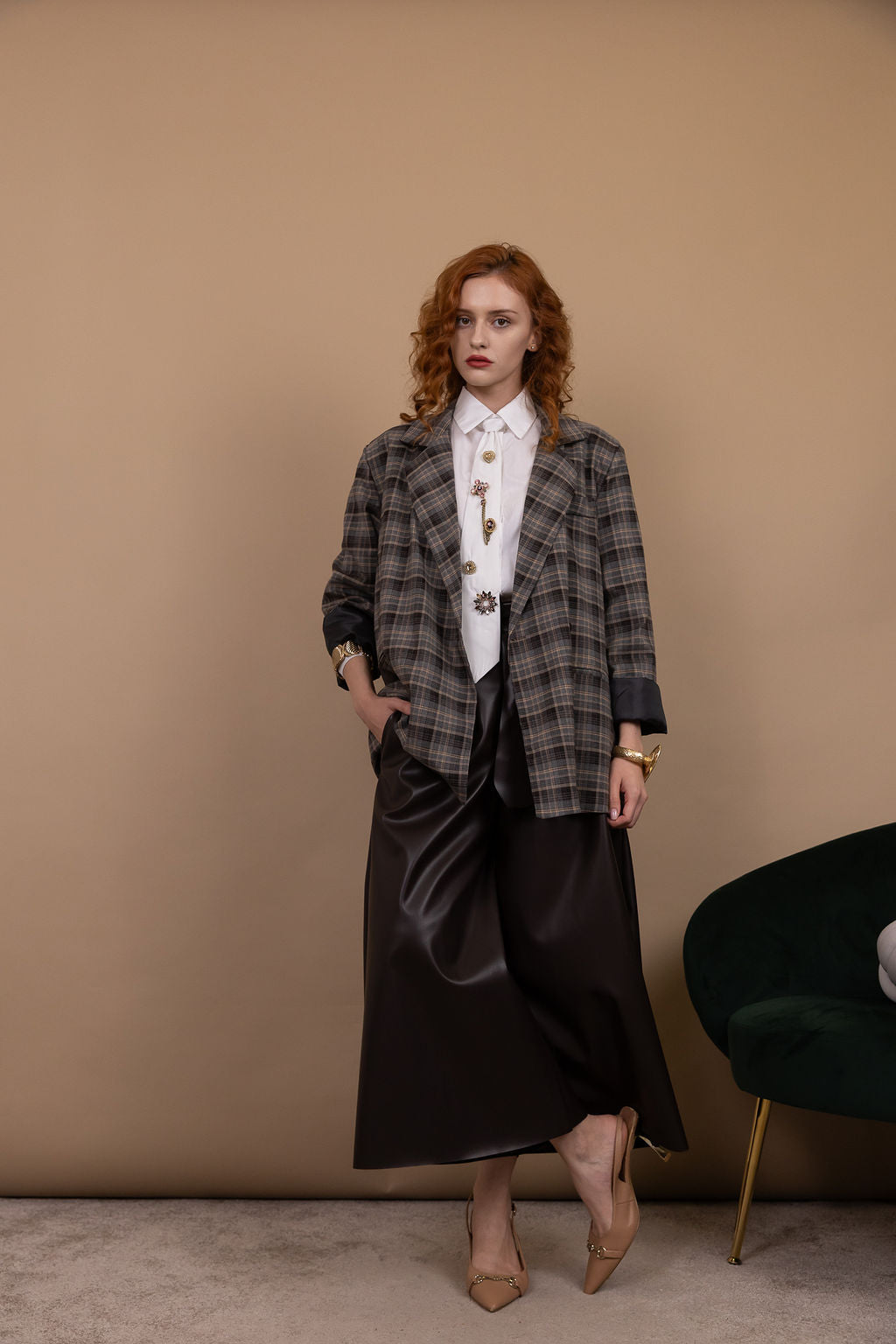 Camicia Rihanna - con cravatta