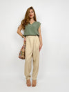 Pantalone different